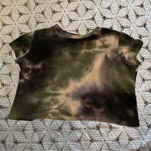 Cotton Emporium Cropped Tee